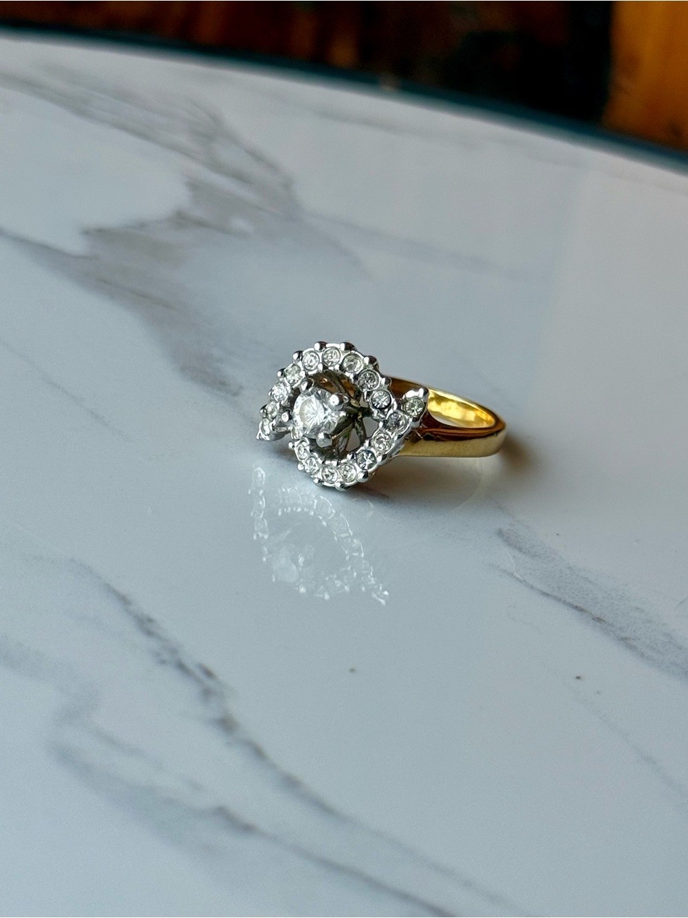 Vintage Gold Tone Swirl Halo CZ Cocktail Ring - Size 6 - Picture 9 of 9